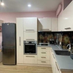 Дава се под наем Тристаен апартамент в Бургас, Център - 78 кв.м за 510 € - Снимка #1