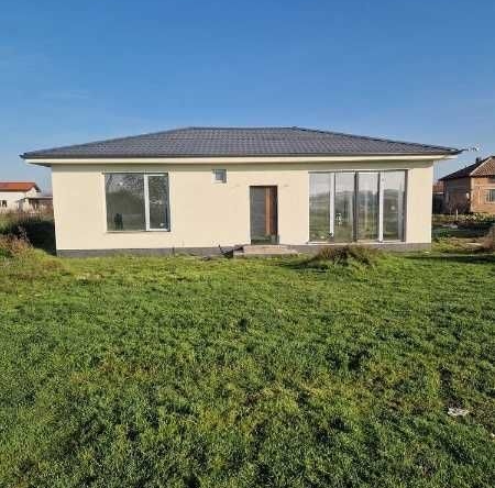 Къща в с. Стряма, Област Пловдив - 100 кв.м за 842 €/кв.м - Снимка #1