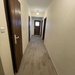 Дава се под наем Двустаен апартамент в Бургас, Славейков - 70 кв.м за 408 € - Снимка #1