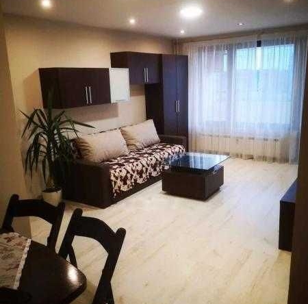 Дава се под наем Двустаен апартамент в Бургас, Зорница - 60 кв.м за 398.82 € - Снимка #1