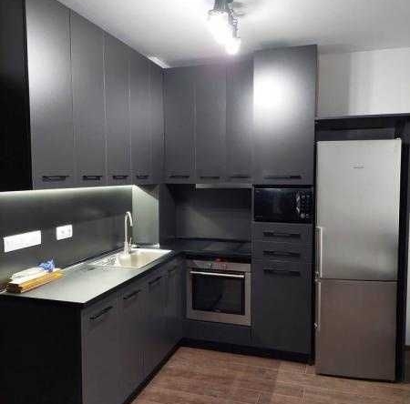 Дава се под наем Двустаен апартамент в Бургас, Славейков - 74 кв.м за 637.5 € - Снимка #1