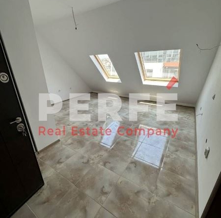 Двустаен апартамент в Бургас, Меден рудник - зона Б - 54 кв.м за 963 €/кв.м - Снимка #1