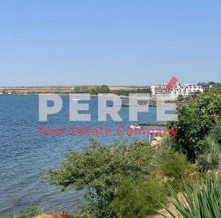 Парцел в Поморие - 1790 кв.м за 302 €/кв.м - Снимка #1