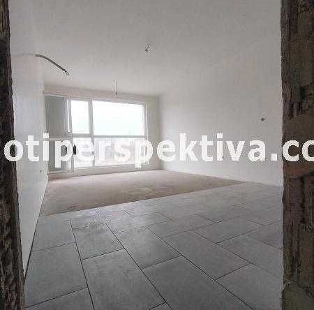 Двустаен апартамент в Пловдив, Кючук Париж - 72 кв.м за 794 €/кв.м - Снимка #1