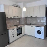 Дава се под наем Двустаен апартамент в Бургас, Славейков - 80 кв.м за 561 € - Снимка #1