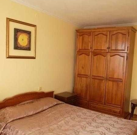 Дава се под наем Двустаен апартамент в Бургас, Лазур - 65 кв.м за 612 € - Снимка #1