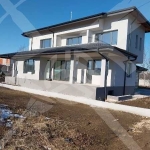 Къща в Пловдив, Остромила - 380 кв.м за 534 €/кв.м - Снимка #1
