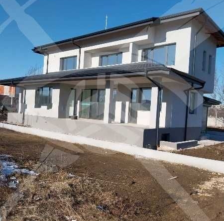 Къща в Пловдив, Остромила - 380 кв.м за 534 €/кв.м - Снимка #1