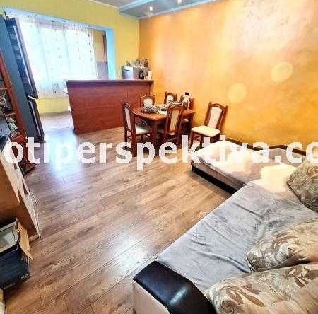 Тристаен апартамент в Пловдив, Кършияка - 65 кв.м за 1035 €/кв.м - Снимка #1