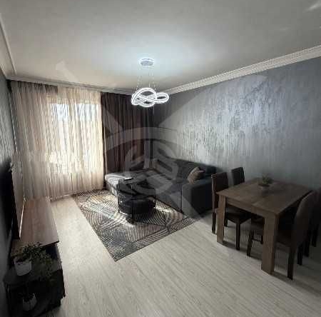Дава се под наем Тристаен апартамент в Пловдив, Център - 99 кв.м за 1107.72 € - Снимка #1