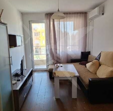 Дава се под наем Двустаен апартамент в Несебър - 65 кв.м за 248.88 € - Снимка #1