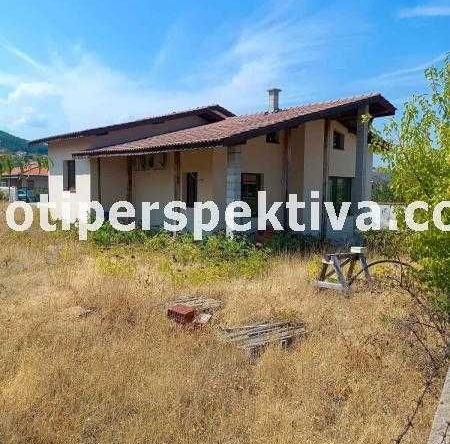 Къща в с. Марково, Област Пловдив - 202 кв.м за 1392 €/кв.м - Снимка #1