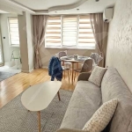 Дава се под наем Тристаен апартамент в Бургас, Център - 75 кв.м за 997.05 € - Снимка #1