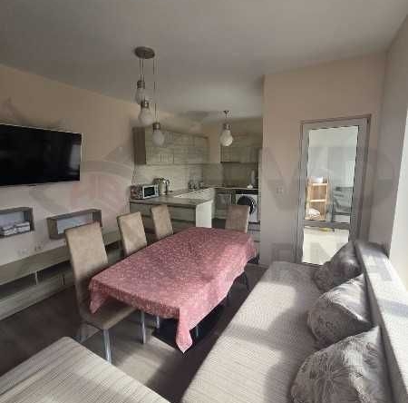 Дава се под наем Тристаен апартамент в Варна, Виница - 103 кв.м за 648.21 € - Снимка #1