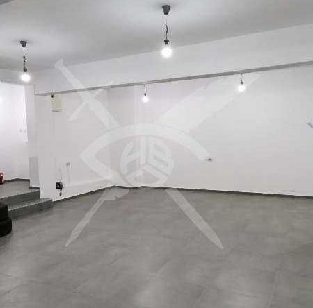 Дава се под наем Магазин в Пловдив, Център - 119 кв.м за 648.21 € - Снимка #1