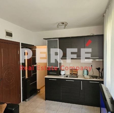 Двустаен апартамент в к.к. Слънчев бряг - 55 кв.м за 1028 €/кв.м - Снимка #1