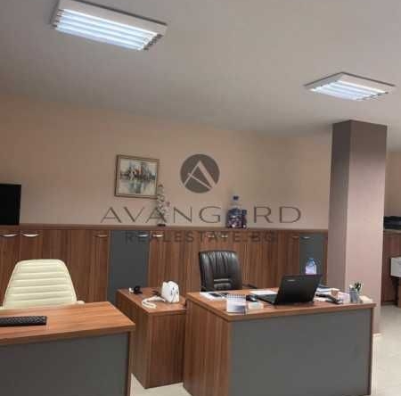 Офис в Пловдив, Център - 80 кв.м за 2445 €/кв.м - Снимка #1