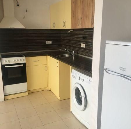 Дава се под наем Тристаен апартамент в София, Люлин 3 - 100 кв.м за 500 € - Снимка #1