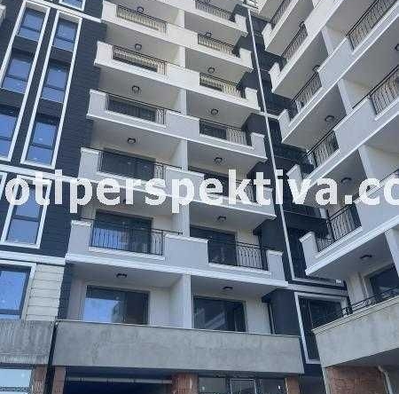 Двустаен апартамент в Пловдив, Кършияка - 72 кв.м за 1446 €/кв.м - Снимка #1