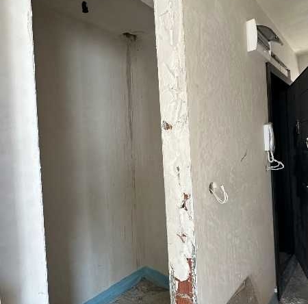 Тристаен апартамент в Пловдив, Център - 2300 кв.м за 74 €/кв.м - Снимка #1