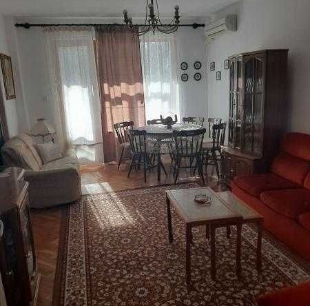 Дава се под наем Многостаен апартамент в Бургас, Възраждане - 88 кв.м за 561 € - Снимка #1