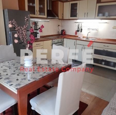 Тристаен апартамент в Поморие - 100 кв.м за 1620 €/кв.м - Снимка #1