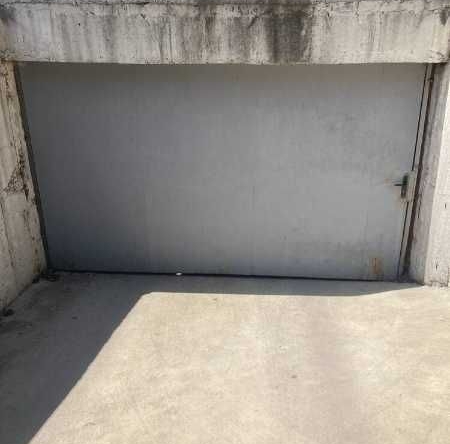 Дава се под наем Гараж / Паркомясто в Бургас, Меден рудник - зона А - 20 кв.м за 50 € - Снимка #1