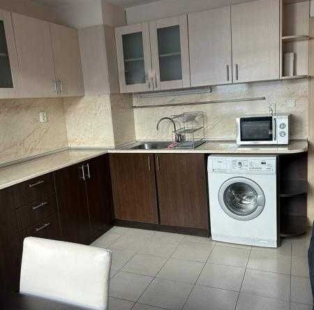 Дава се под наем Тристаен апартамент в Бургас, Братя Миладинови - 90 кв.м за 510 € - Снимка #1