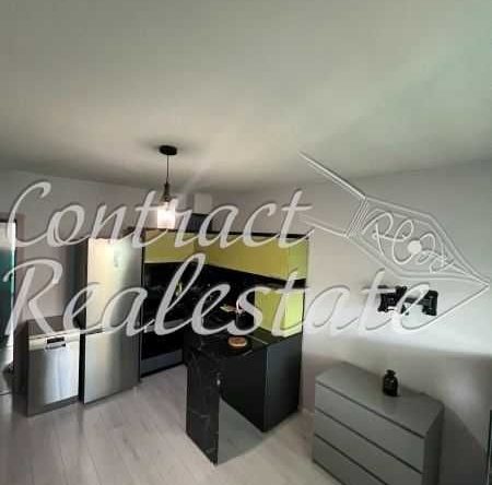 Дава се под наем Тристаен апартамент в Варна, Лятно кино Тракия - 70 кв.м за 459 € - Снимка #1