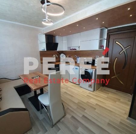 Дава се под наем Двустаен апартамент в Бургас, Център - 70 кв.м за 600 € - Снимка #1