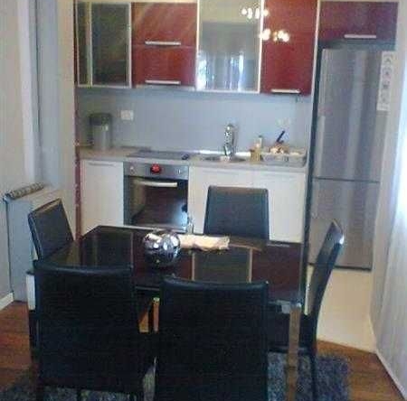 Дава се под наем Двустаен апартамент в Бургас, Център - 53 кв.м за 204 € - Снимка #1