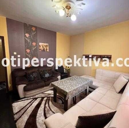 Тристаен апартамент в Пловдив, Христо Смирненски - 84 кв.м за 1822 €/кв.м - Снимка #1