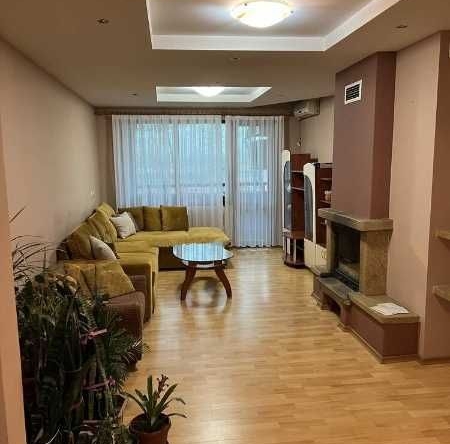 Четиристаен апартамент в Айтос - 110 кв.м за 1041 €/кв.м - Снимка #1
