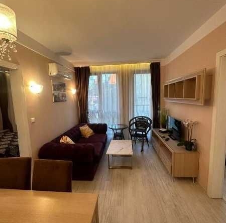 Тристаен апартамент в к.к. Слънчев бряг - 60 кв.м за 1575 €/кв.м - Снимка #1