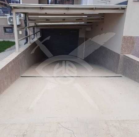 Гараж / Паркомясто в Пловдив, Остромила - 20 кв.м за 1390 €/кв.м - Снимка #1