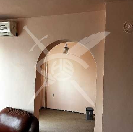 Тристаен апартамент в Бургас, Възраждане - 70 кв.м за 2643 €/кв.м - Снимка #1