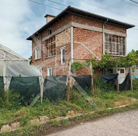 Къща в с. Избеглии, Област Пловдив - 255 кв.м за 407 €/кв.м - Снимка #1