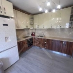 Тристаен апартамент в Пловдив, Младежки Хълм - 101 кв.м за 1981 €/кв.м - Снимка #1