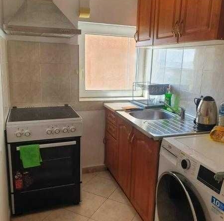 Дава се под наем Двустаен апартамент в Бургас, Братя Миладинови - 50 кв.м за 357 € - Снимка #1