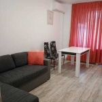 Дава се под наем Двустаен апартамент в Бургас, Център - 70 кв.м за 326.4 € - Снимка #1