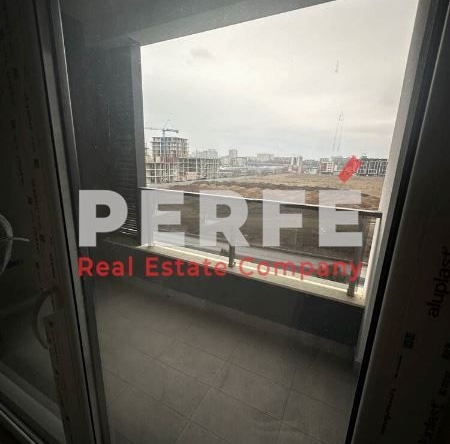 Двустаен апартамент в Бургас, Изгрев - 61 кв.м за 2017 €/кв.м - Снимка #1