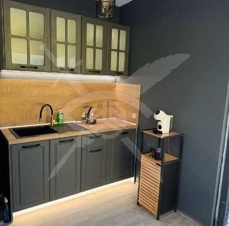 Офис в Стамболийски - 1200 кв.м за 734 €/кв.м - Снимка #1