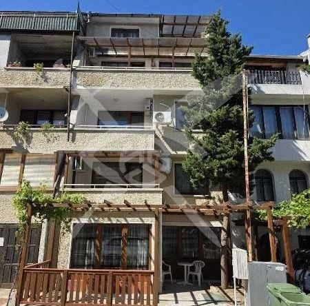 Къща в София, Хладилника - 500 кв.м за 796 €/кв.м - Снимка #1