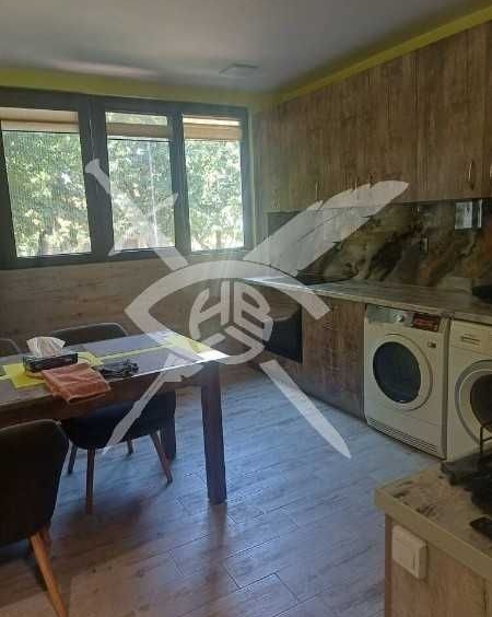 Магазин в Бургас, Възраждане - 42 кв.м за 2215 €/кв.м - Снимка #1