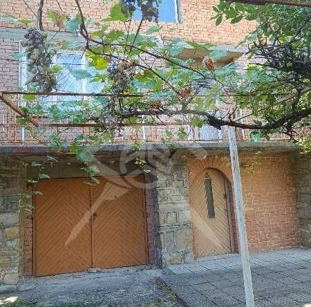 Къща в с. Белащица, Област Пловдив - 240 кв.м за 1042 €/кв.м - Снимка #1