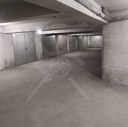 Гараж / Паркомясто в Пловдив, Кючук Париж - 25 кв.м за 1000 €/кв.м - Снимка #1