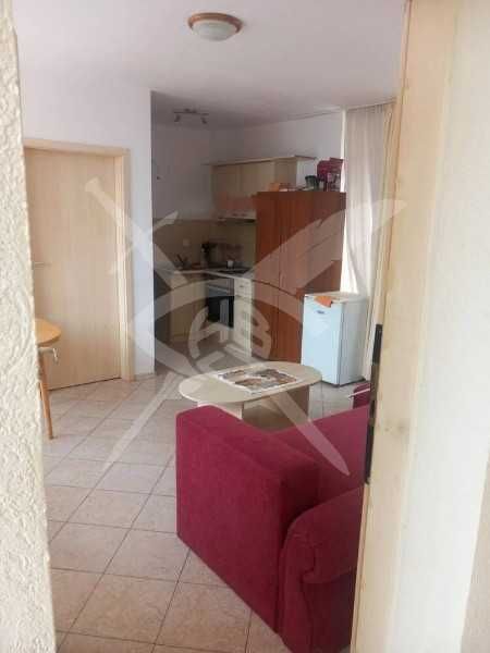 Тристаен апартамент в к.к. Слънчев бряг - 72 кв.м за 1042 €/кв.м - Снимка #1