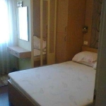 Дава се под наем Двустаен апартамент в Бургас, Възраждане - 60 кв.м за 178.5 € - Снимка #1