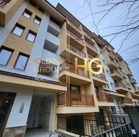 Двустаен апартамент в к.к. Св.Св. Константин и Елена - 72 кв.м за 1584 €/кв.м - Снимка #1