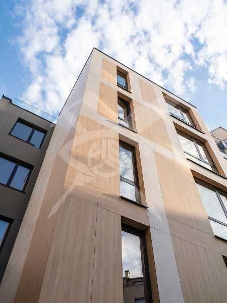 Тристаен апартамент в Пловдив, Кършияка - 190 кв.м за 2262 €/кв.м - Снимка #1